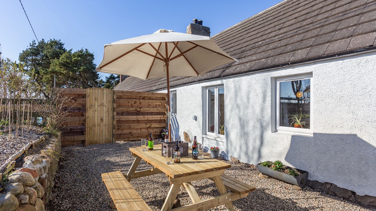 Photo of Others in Tain