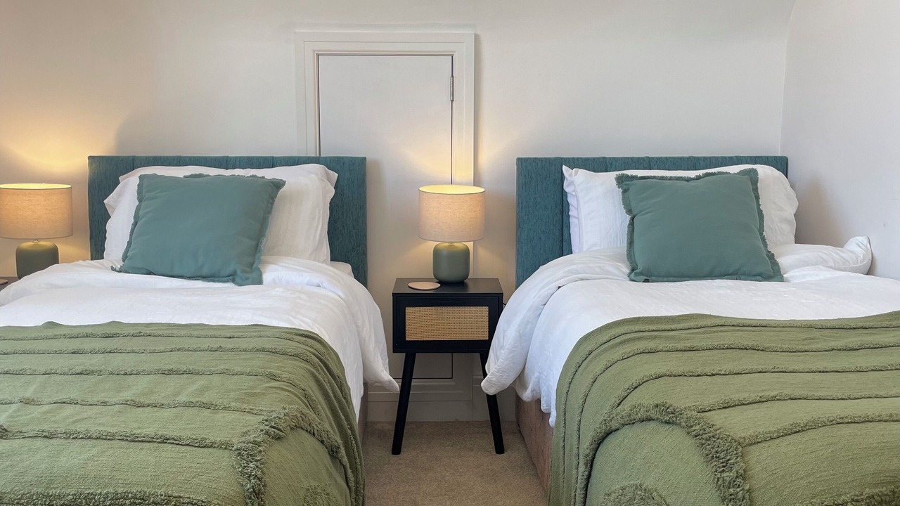 Photo of Others in Hambledon