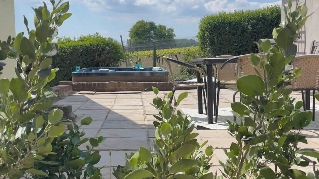 Photo of Others in Hambledon