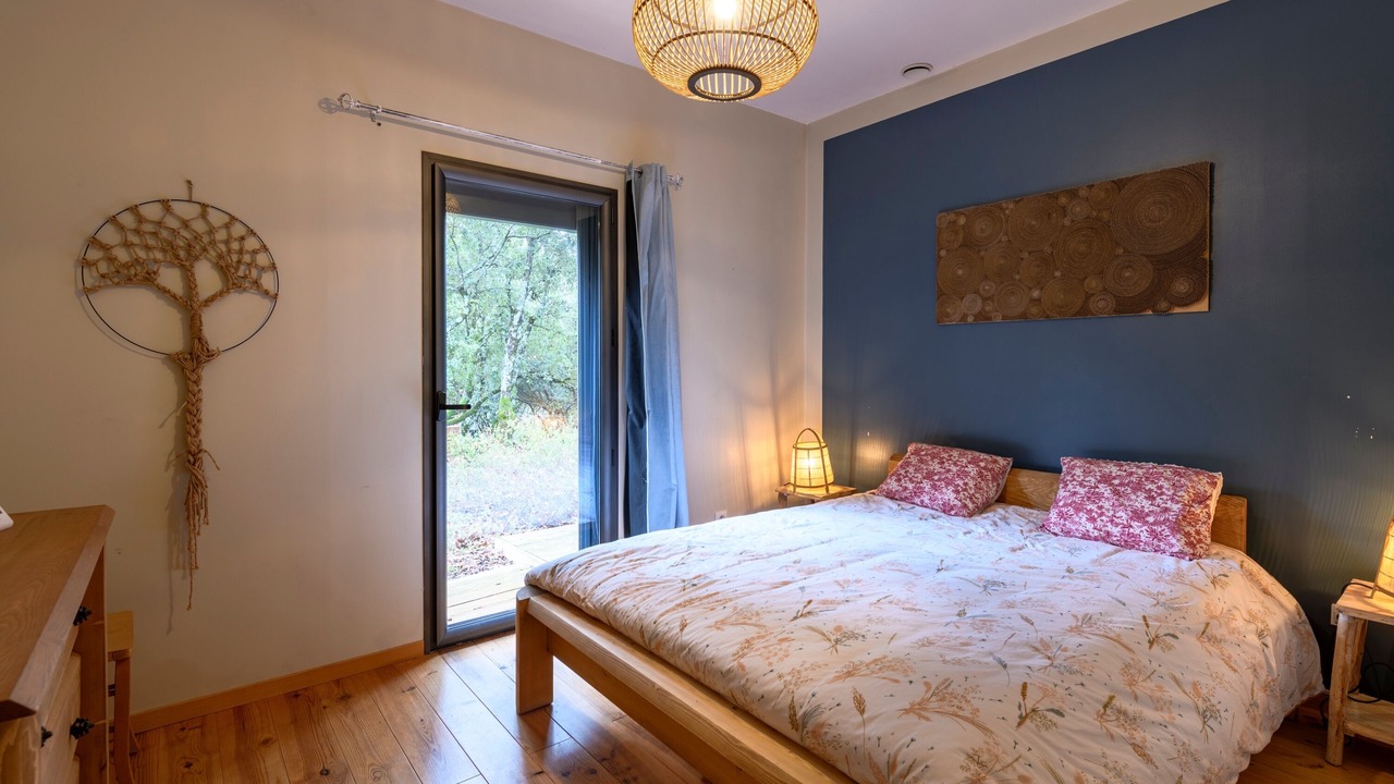 Photo of Bedroom in Labastide-de-Virac