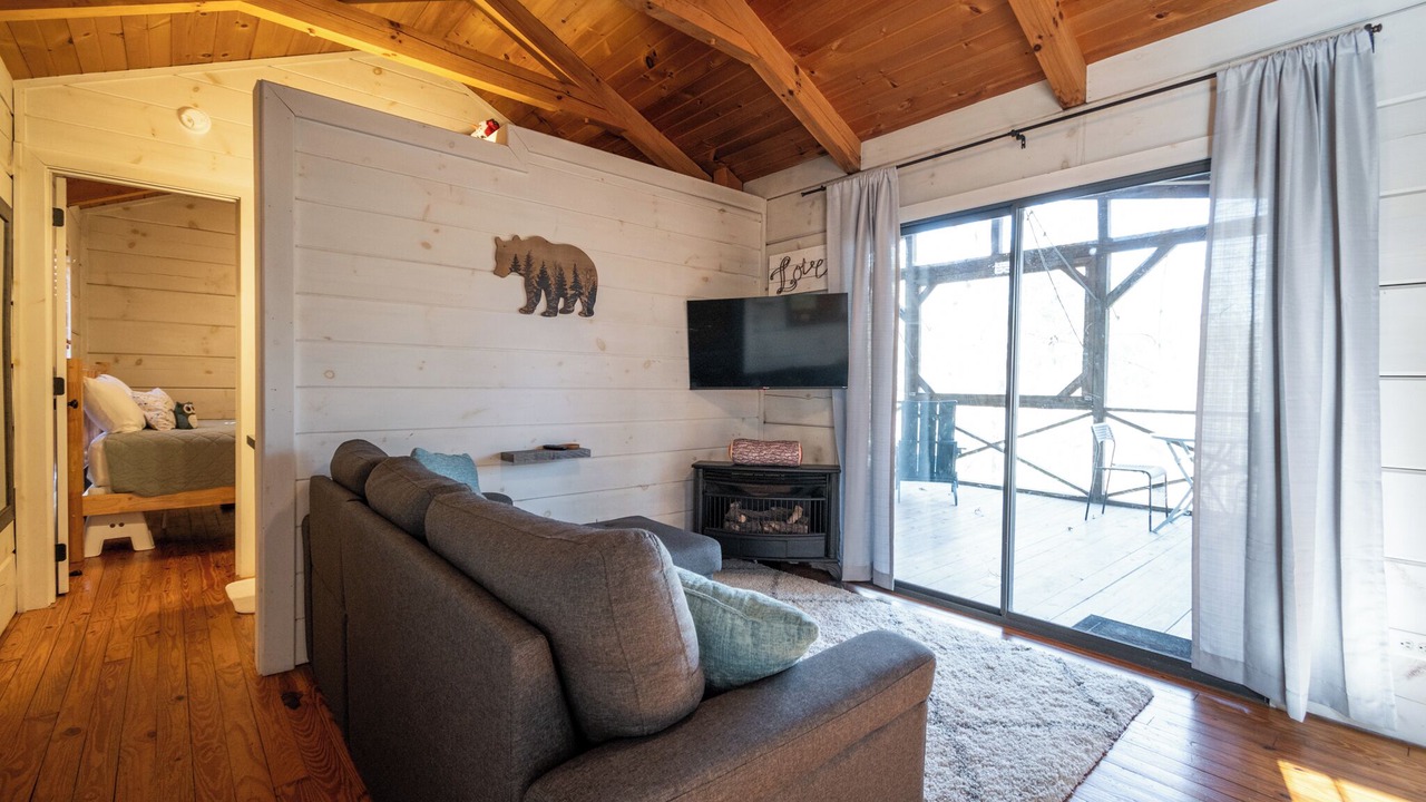 Photo of Livingroom in Clayton