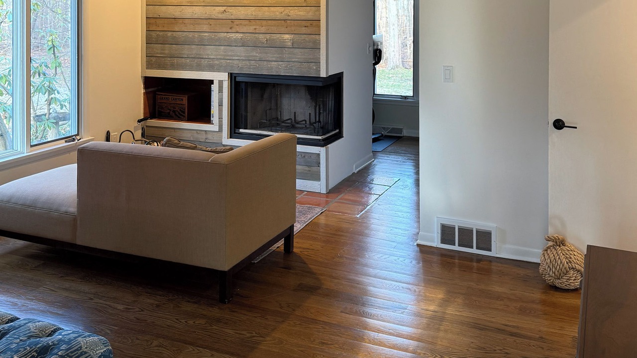 Photo of Livingroom in Shorewood-Tower Hills-Harbert