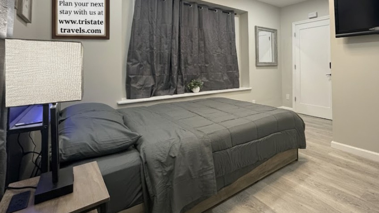 Photo of Bedroom in Newton