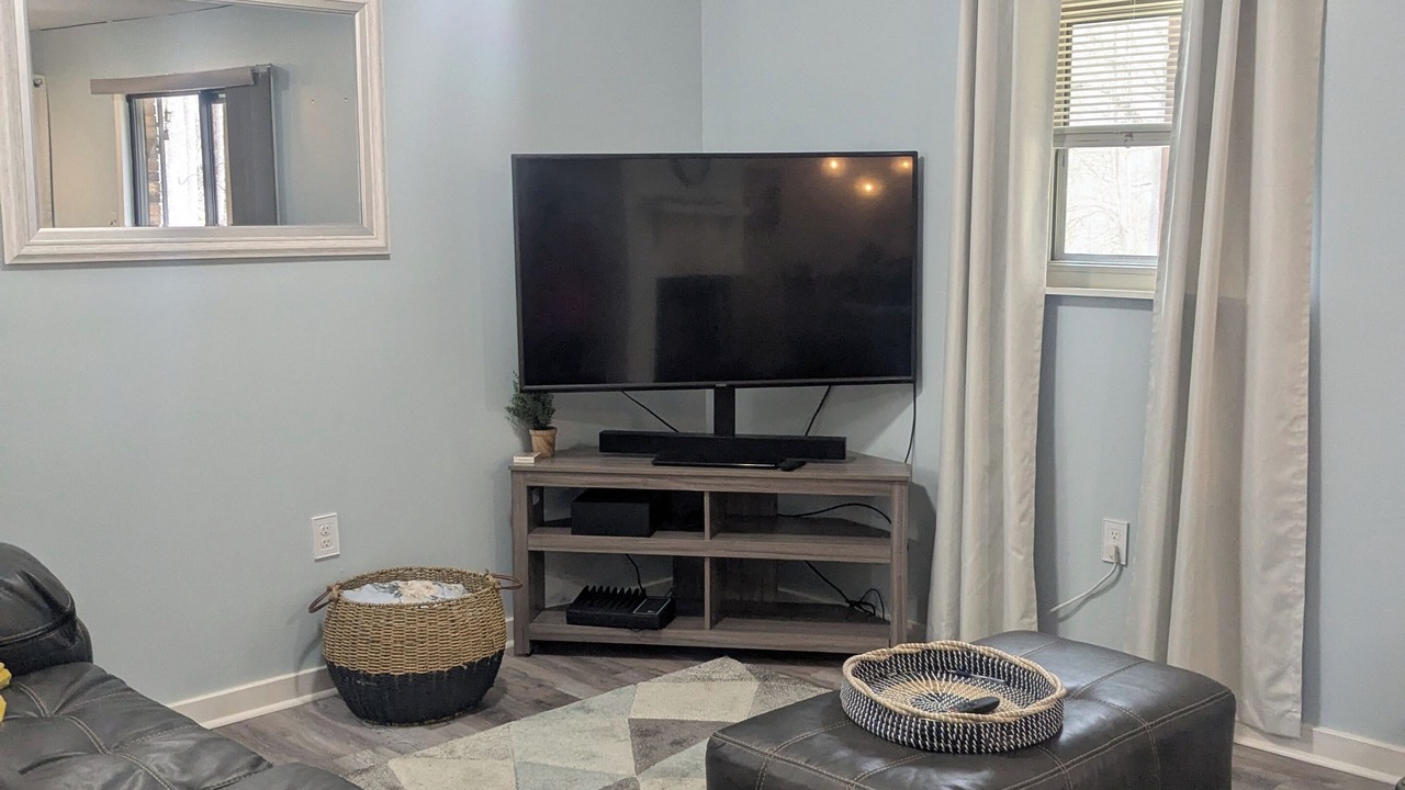 Photo of Livingroom in Tougaloo