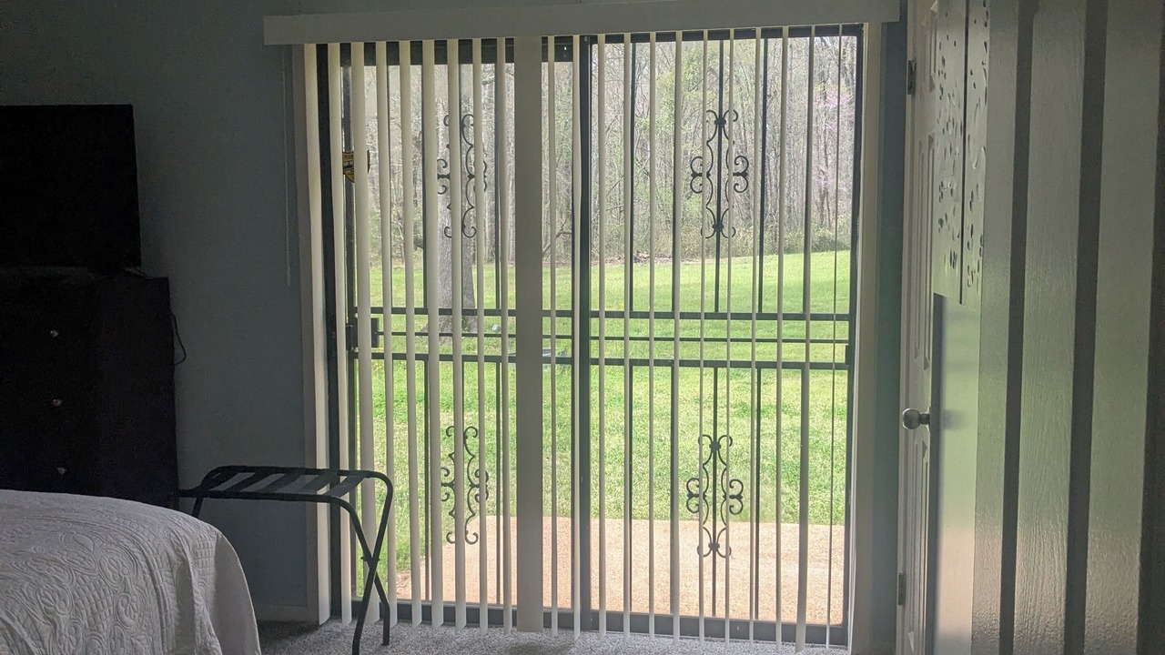 Photo of Bedroom in Tougaloo