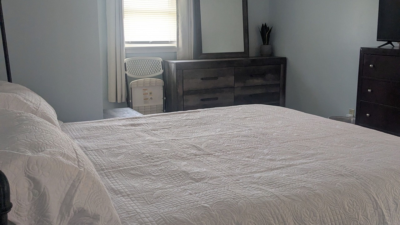 Photo of Bedroom in Tougaloo