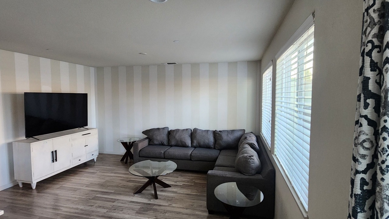 Photo of Livingroom in Tracy