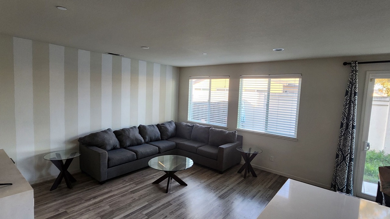 Photo of Livingroom in Tracy