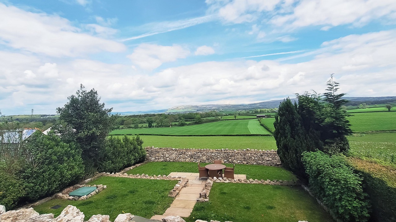 Photo of Others in Yealand Redmayne