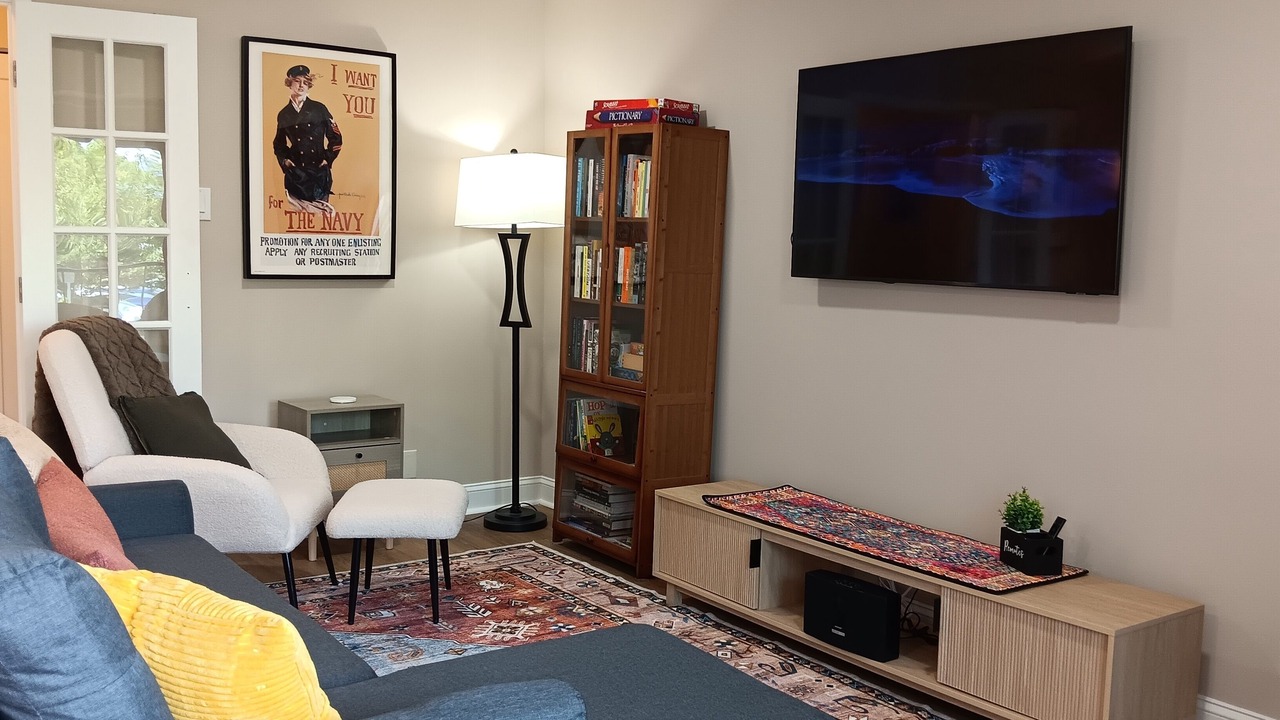 Photo of Livingroom in Gaithersburg