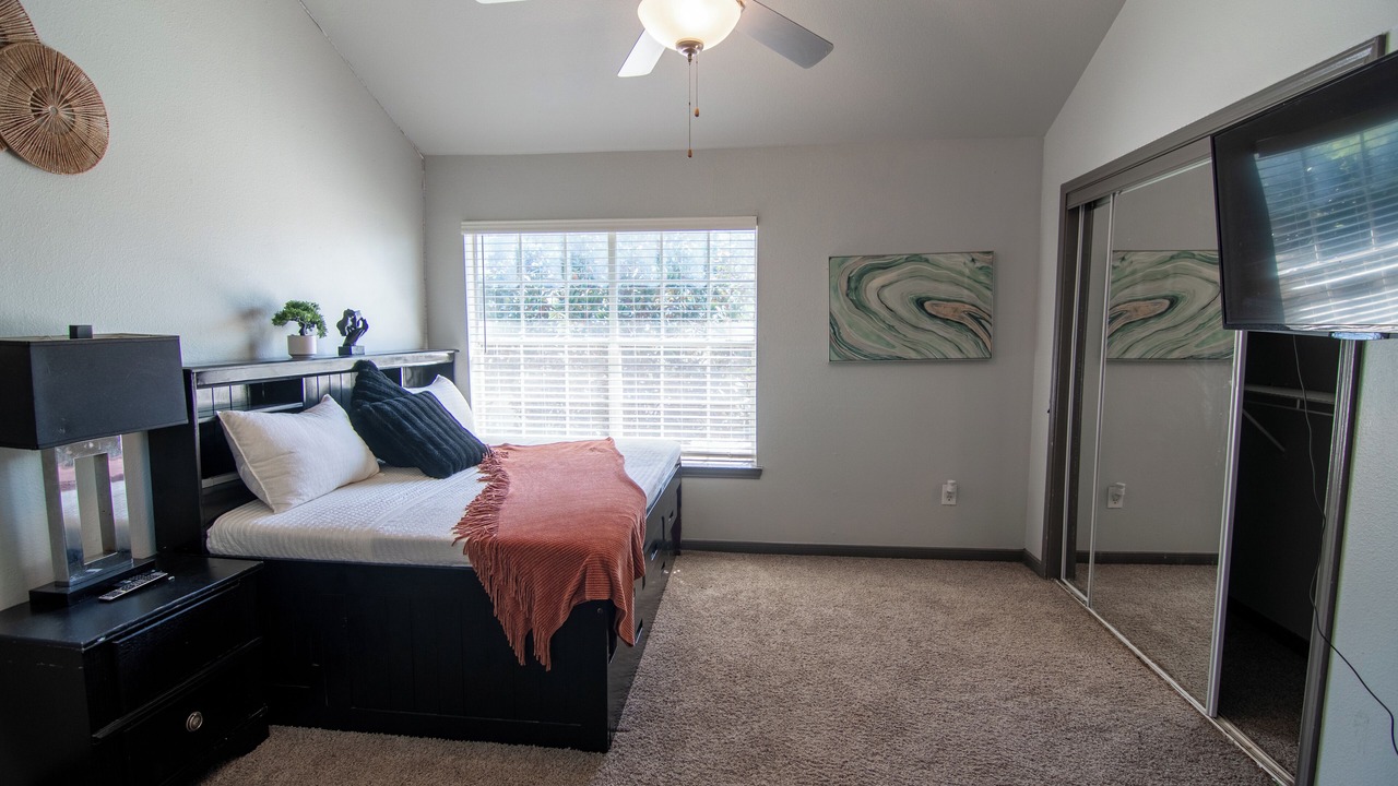 Photo of Bedroom in Jersey Village
