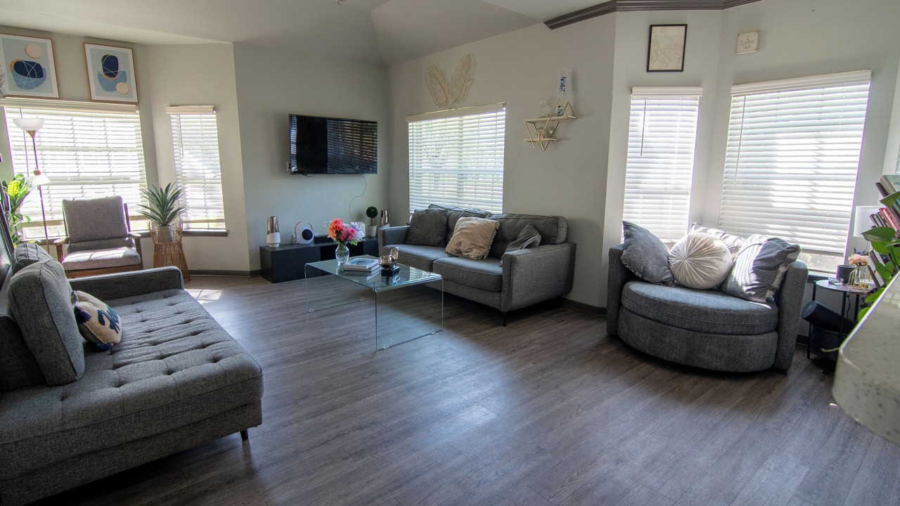 Photo of Livingroom in Jersey Village