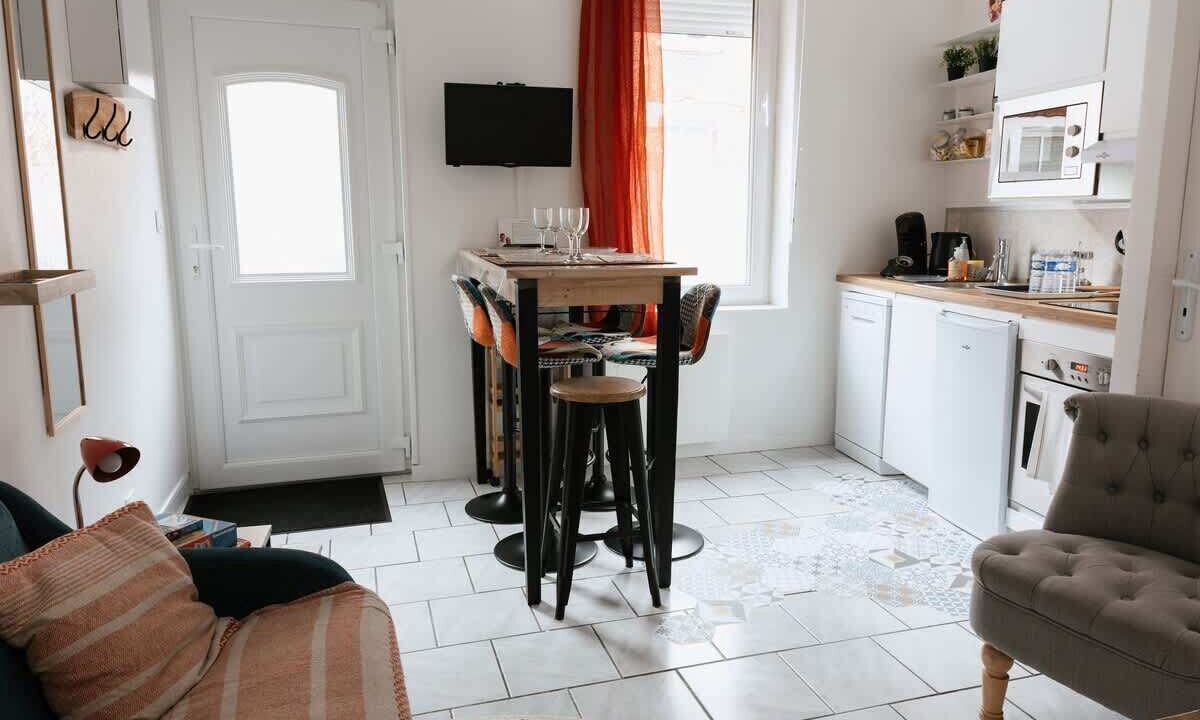 Photo of Livingroom in Sainte-Anne - Faubourg Noyon