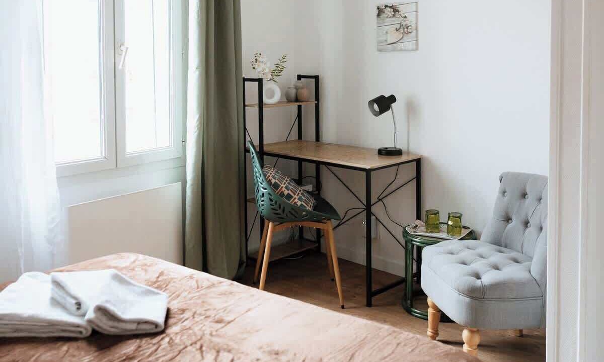 Photo of Bedroom in Sainte-Anne - Faubourg Noyon