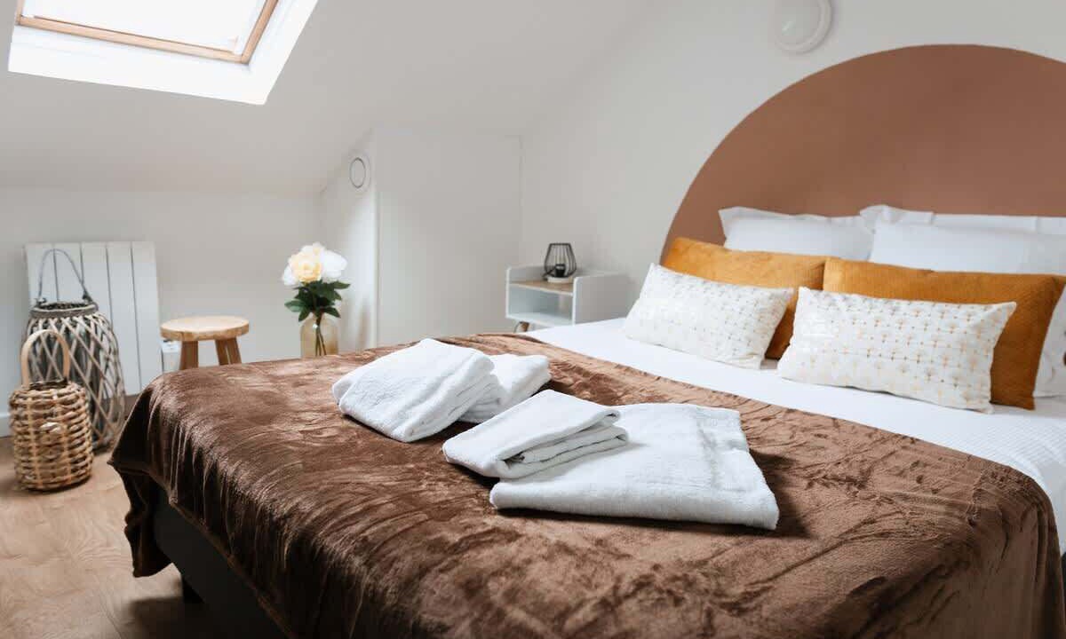 Photo of Bedroom in Sainte-Anne - Faubourg Noyon