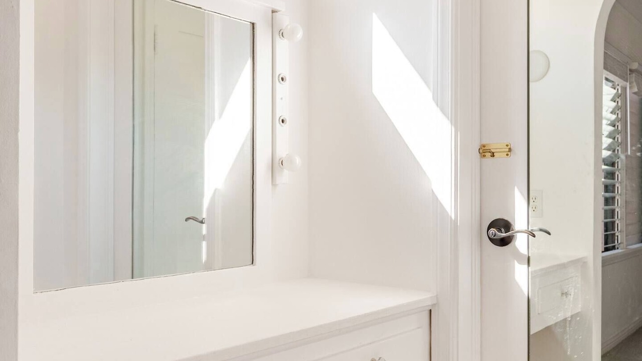 Photo of Bathroom in Carthay Circle