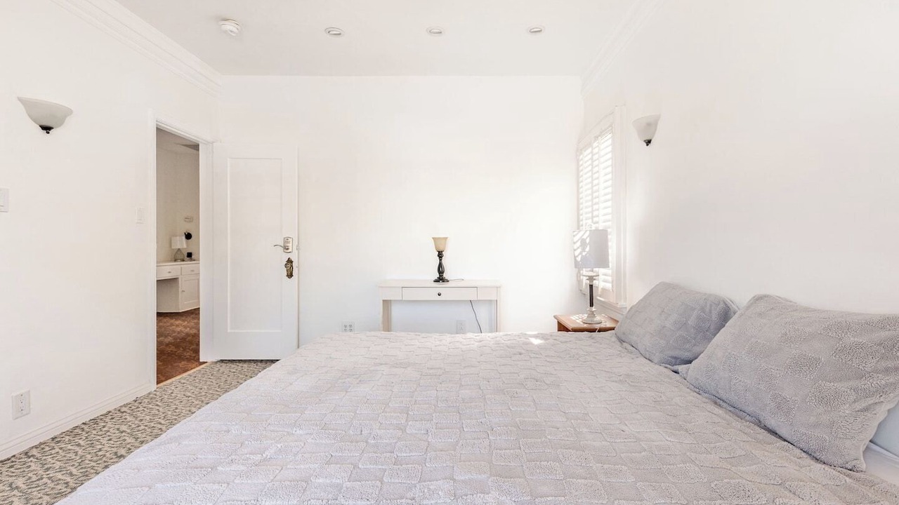 Photo of Bedroom in Carthay Circle