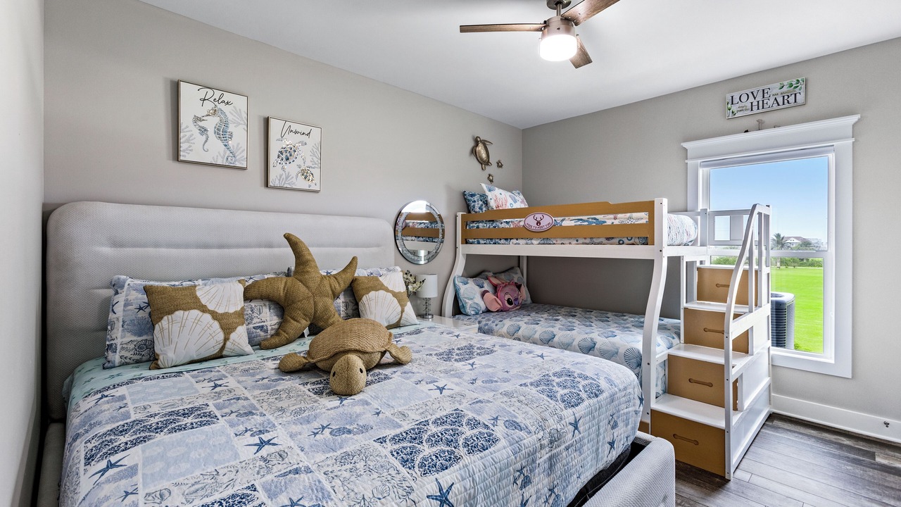 Photo of Bedroom in Indian Beach