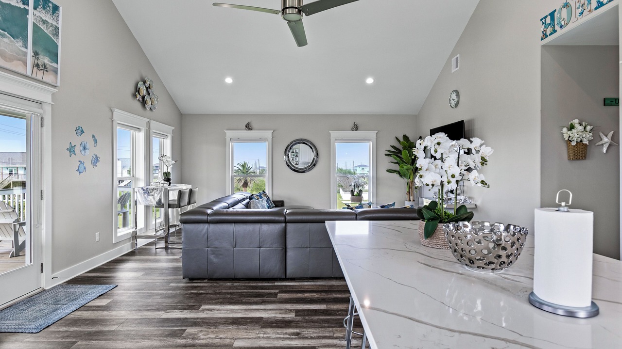 Photo of Livingroom in Indian Beach