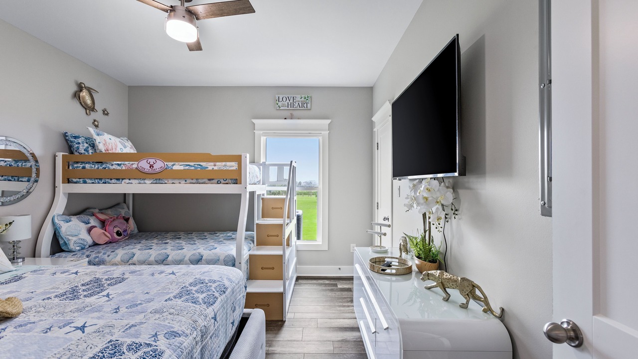 Photo of Bedroom in Indian Beach