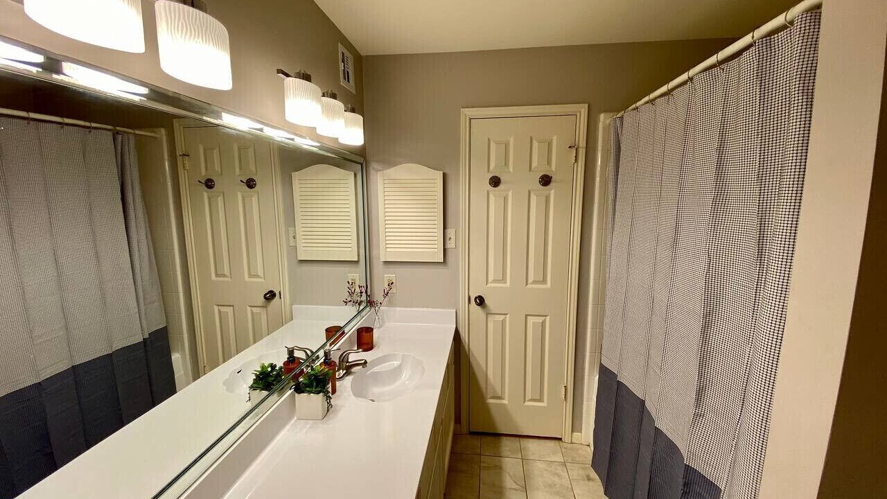 Photo of Others in Astrodome