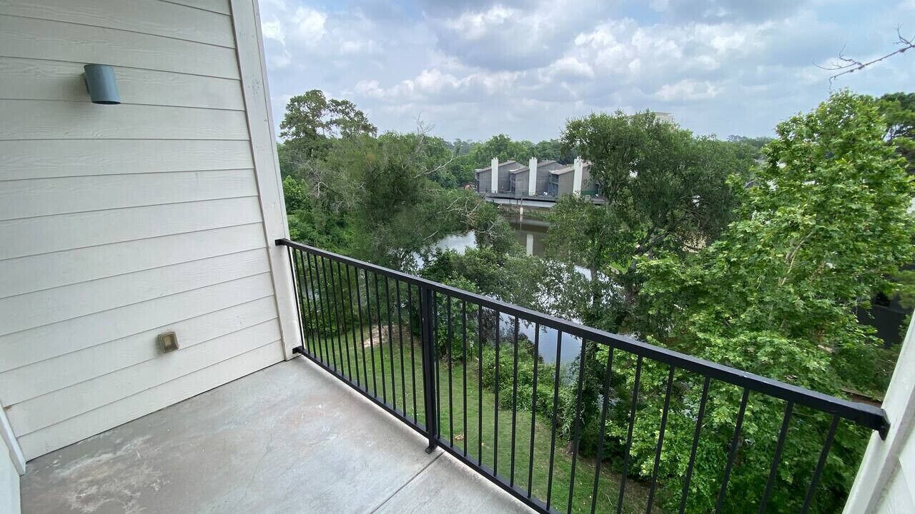 Photo of Others in Woodlake - Briar Meadow