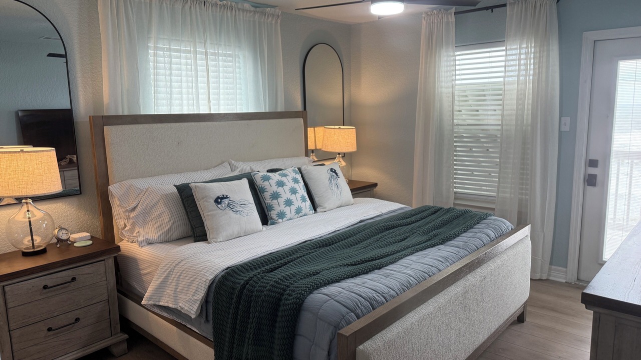 Photo of Bedroom in Surfside Beach