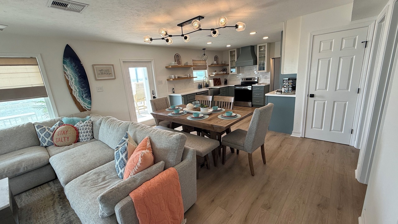 Photo of Livingroom in Surfside Beach