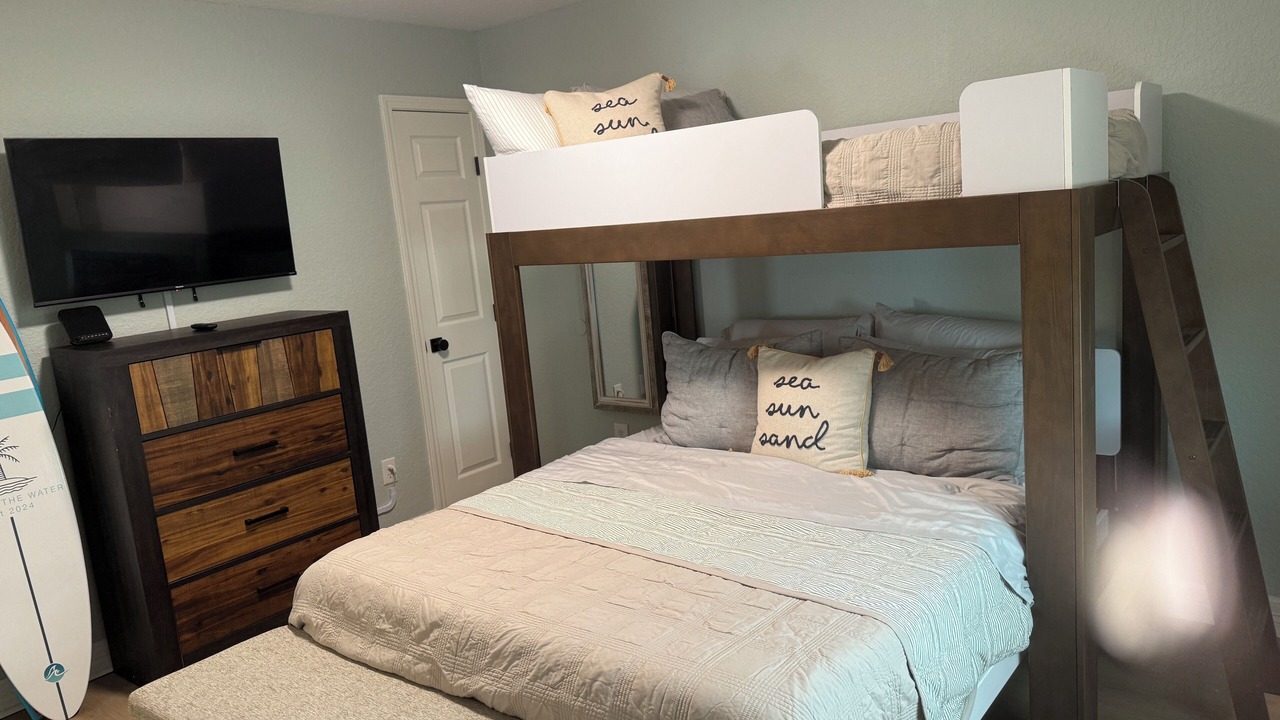Photo of Bedroom in Surfside Beach