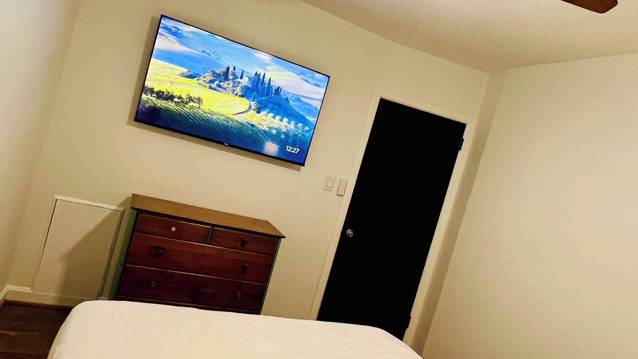 Photo of Bedroom in Seminary Hill