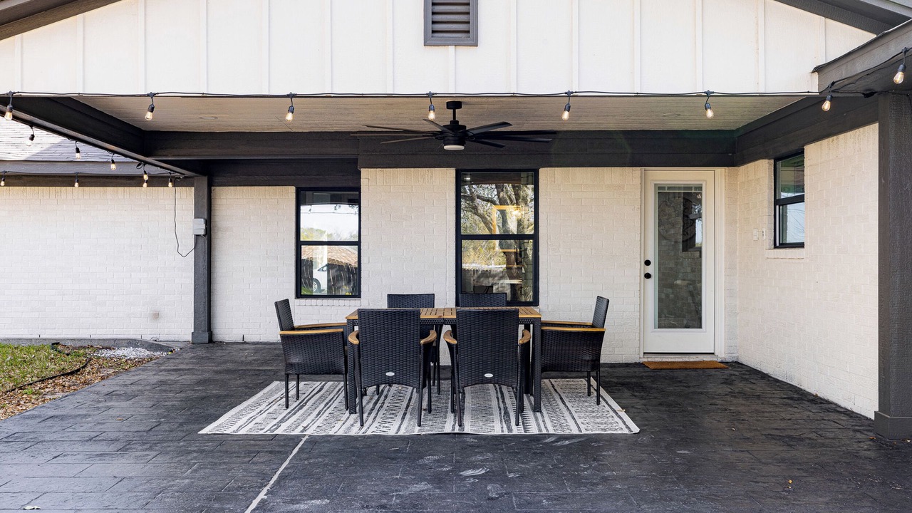 Photo of Outdoor in Bryan