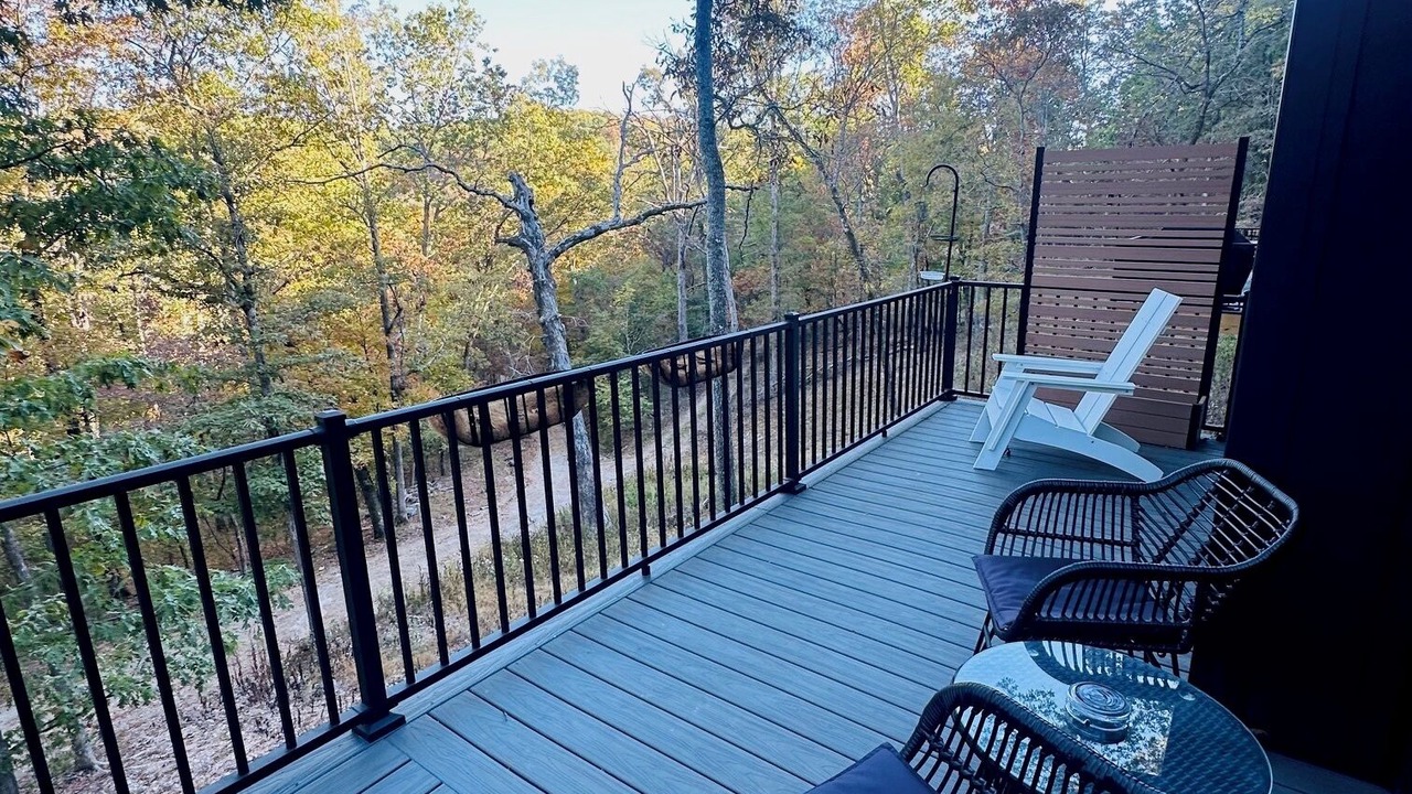 Photo of Patio Balcony in Sylvan Shores