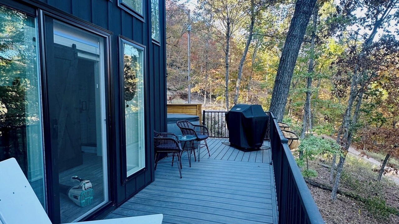 Photo of Patio Balcony in Sylvan Shores