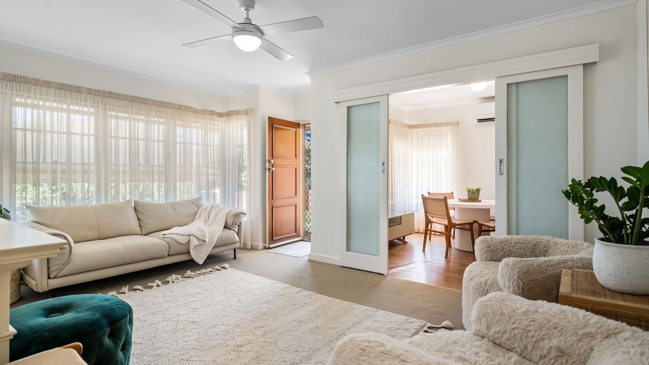 Photo of Livingroom in Glenelg North