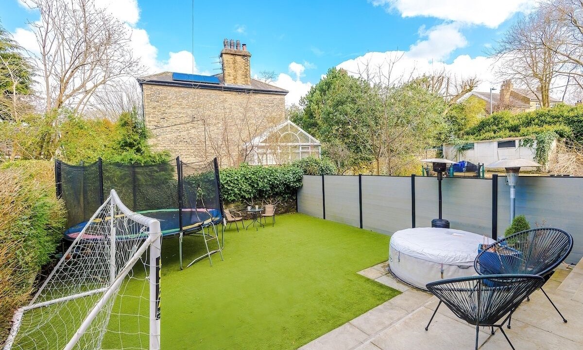 Photo of Outdoor in Shipley