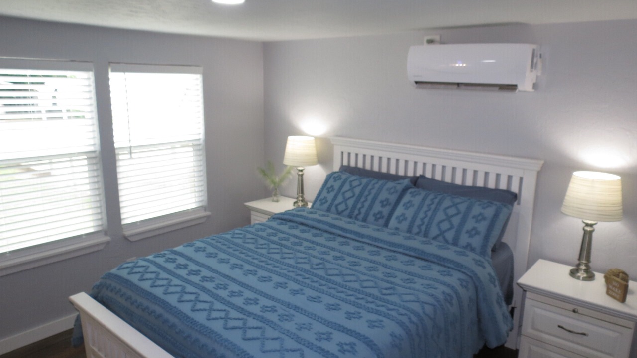 Photo of Bedroom in Graford