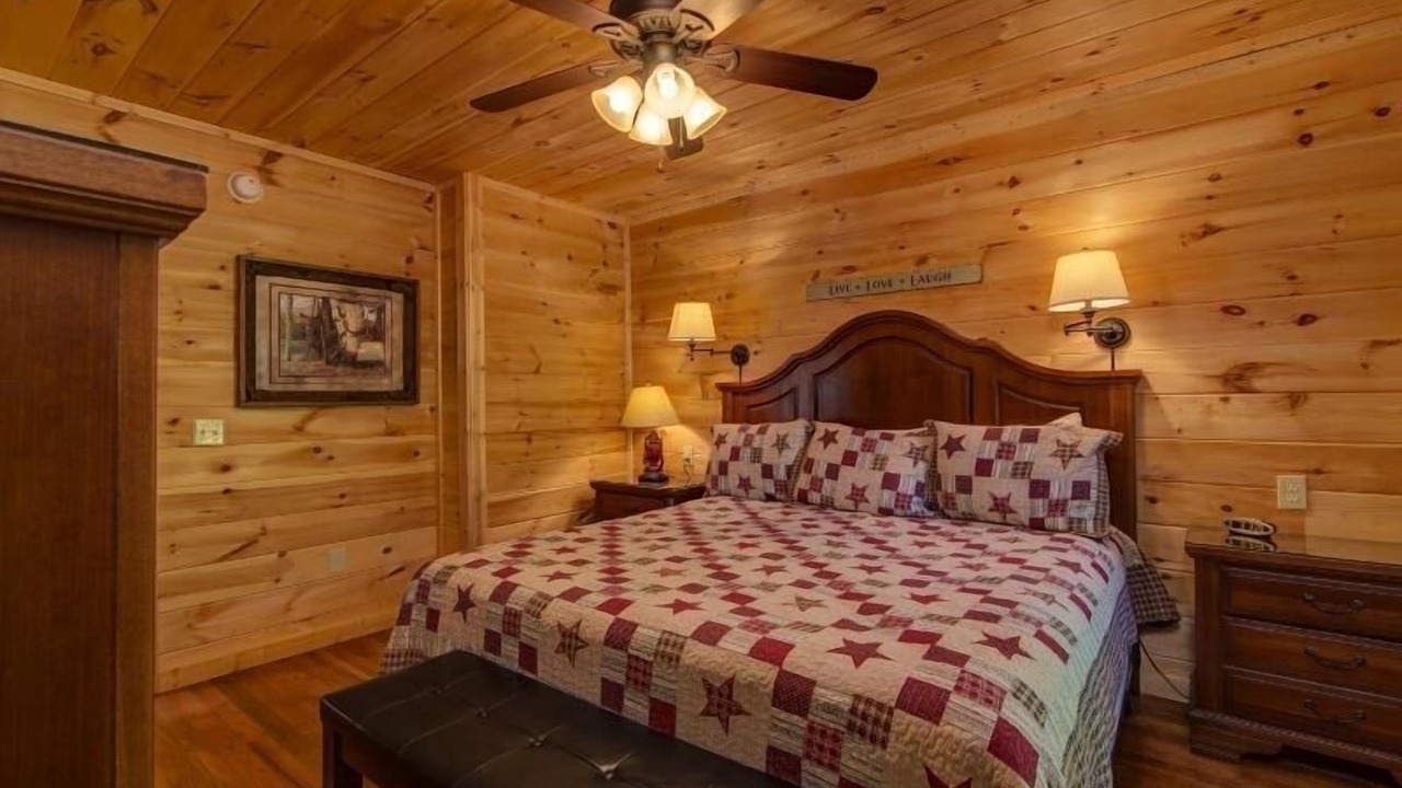 Photo of Bedroom in Pigeon Forge