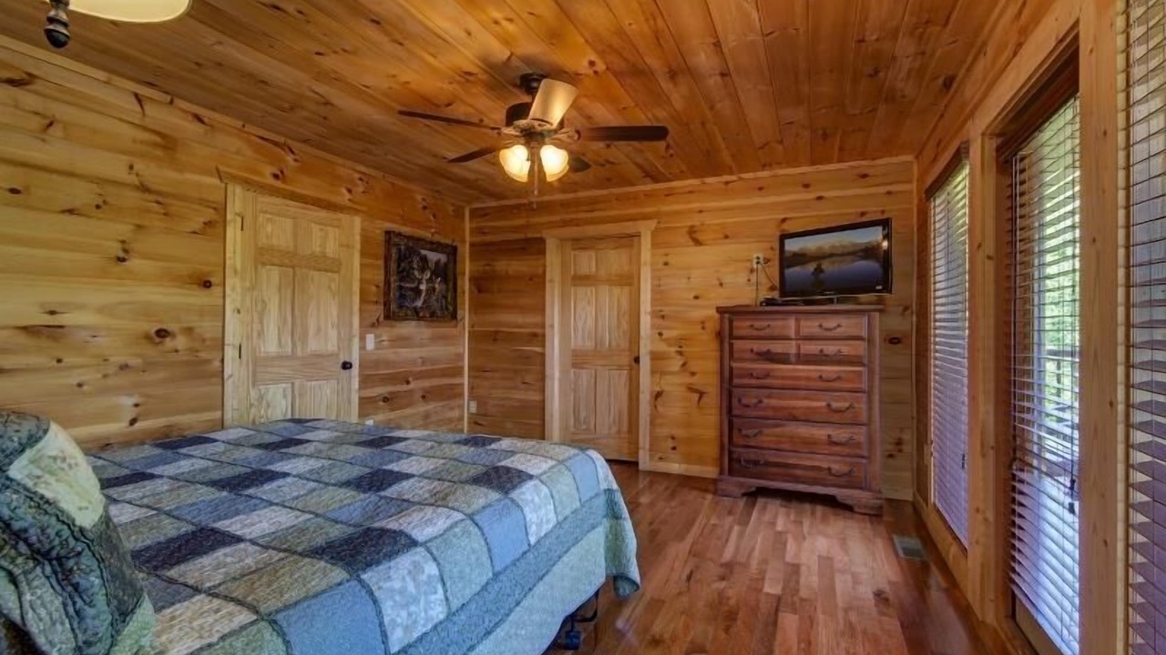 Photo of Bedroom in Pigeon Forge