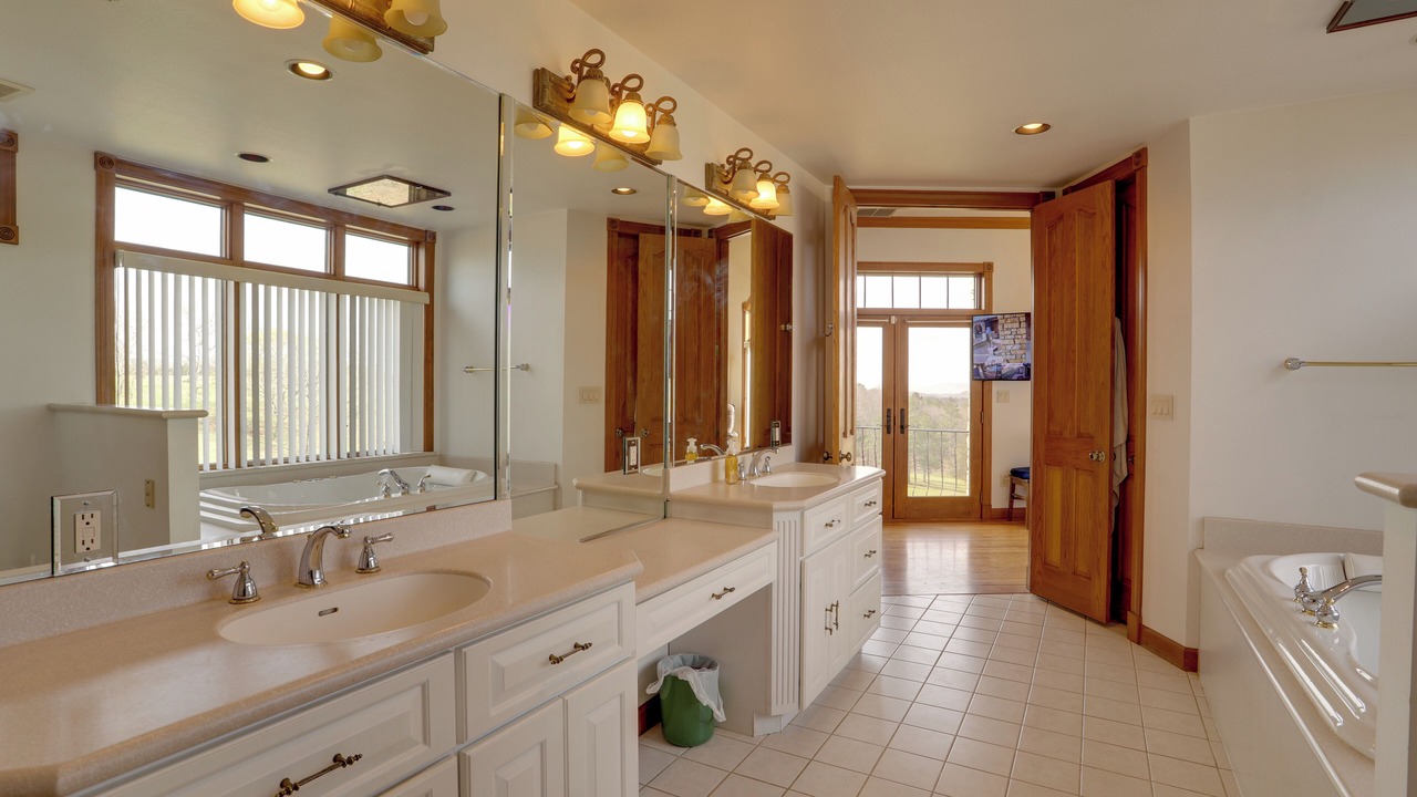 Photo of Bathroom in Fairfield Bay
