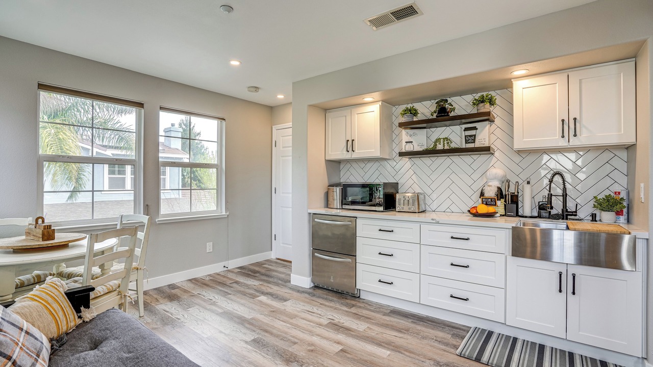 Photo of Others in Brentwood