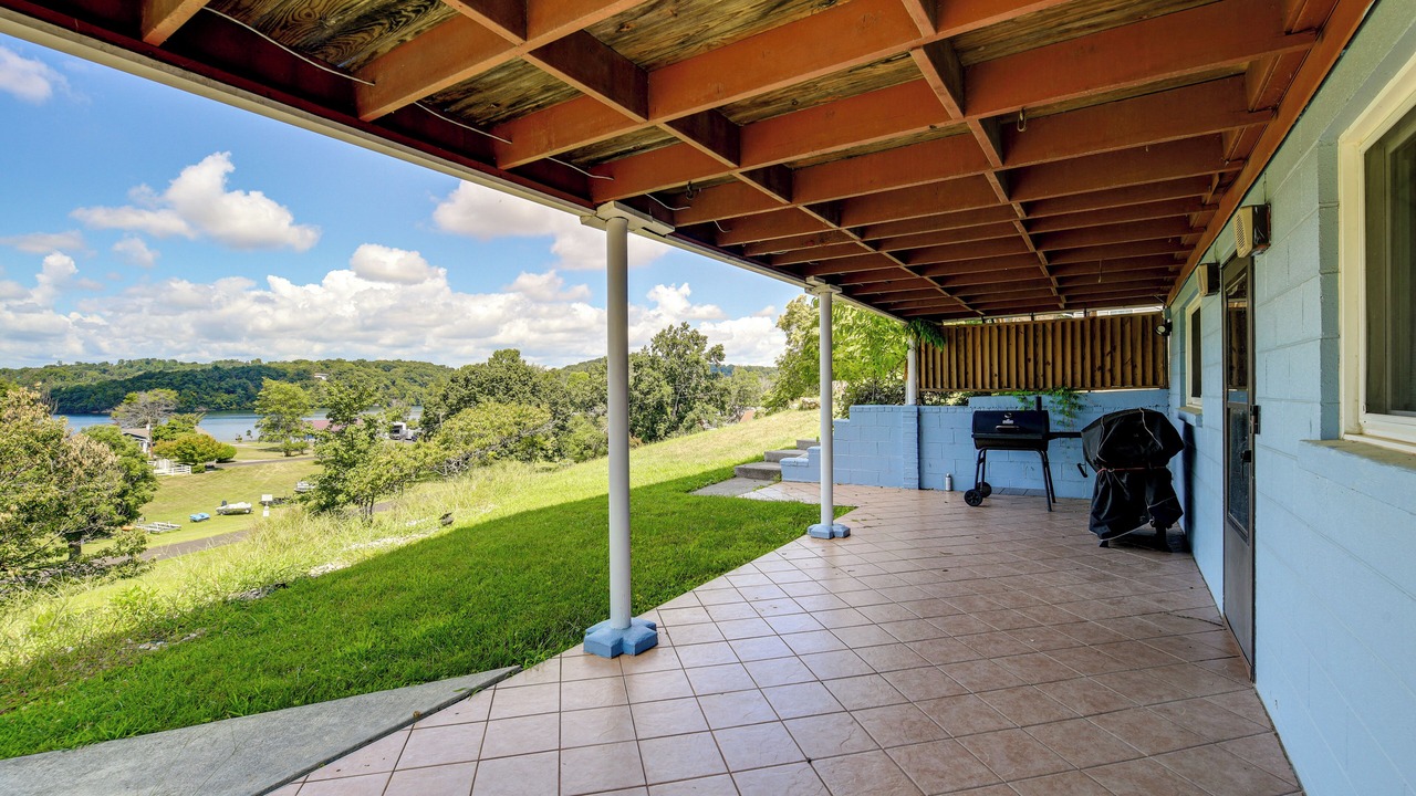 Photo of Patio Balcony in Ingles