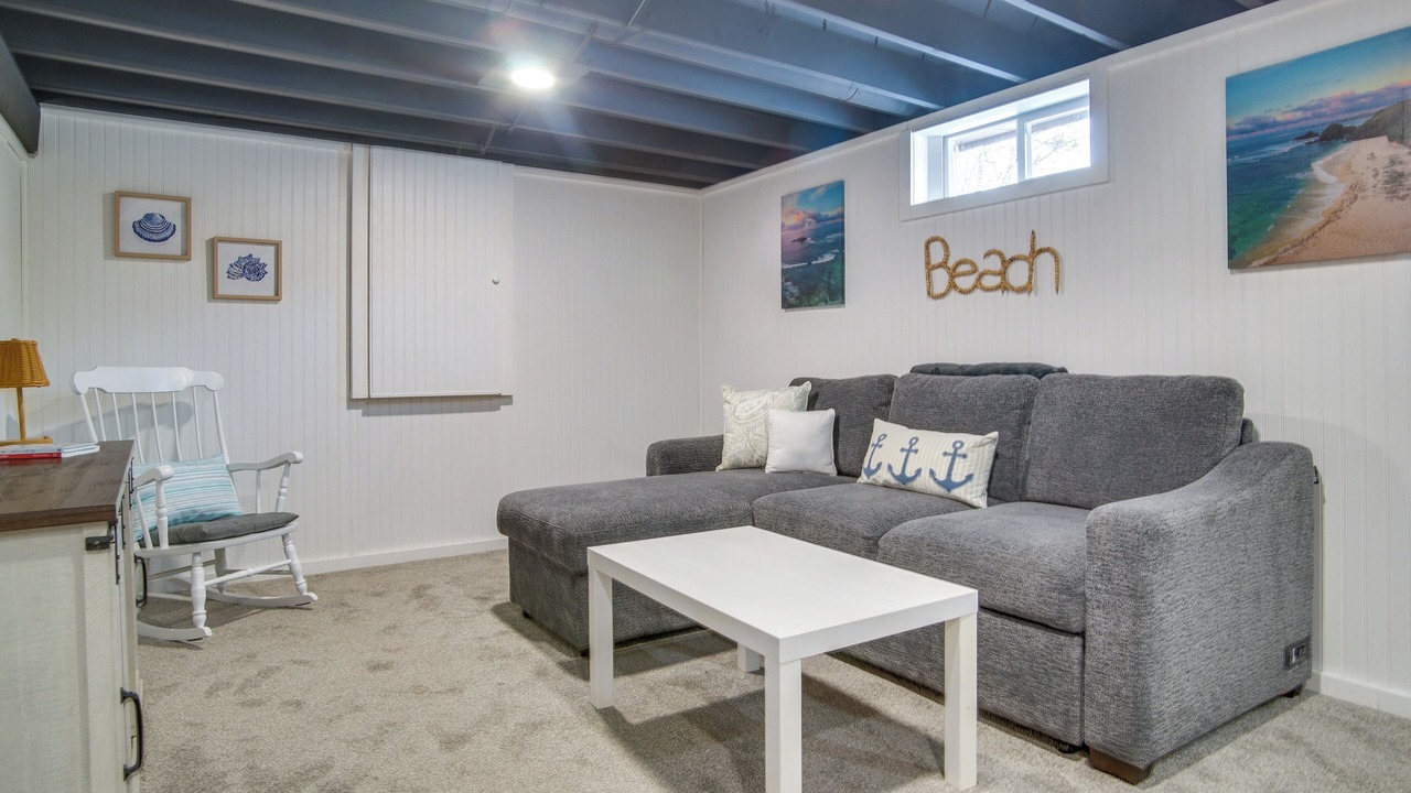 Photo of Livingroom in West Hyannisport