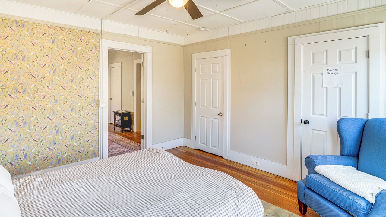Photo of Bedroom in Hudson