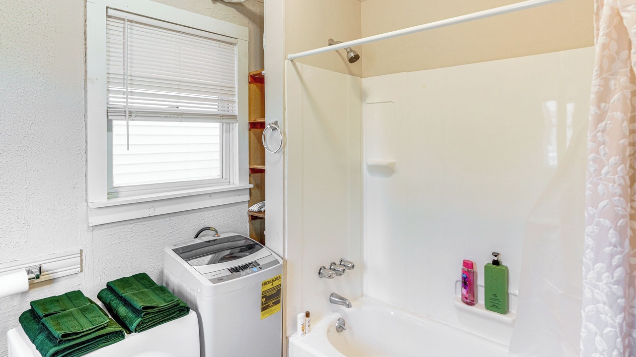 Photo of Bathroom in Hudson