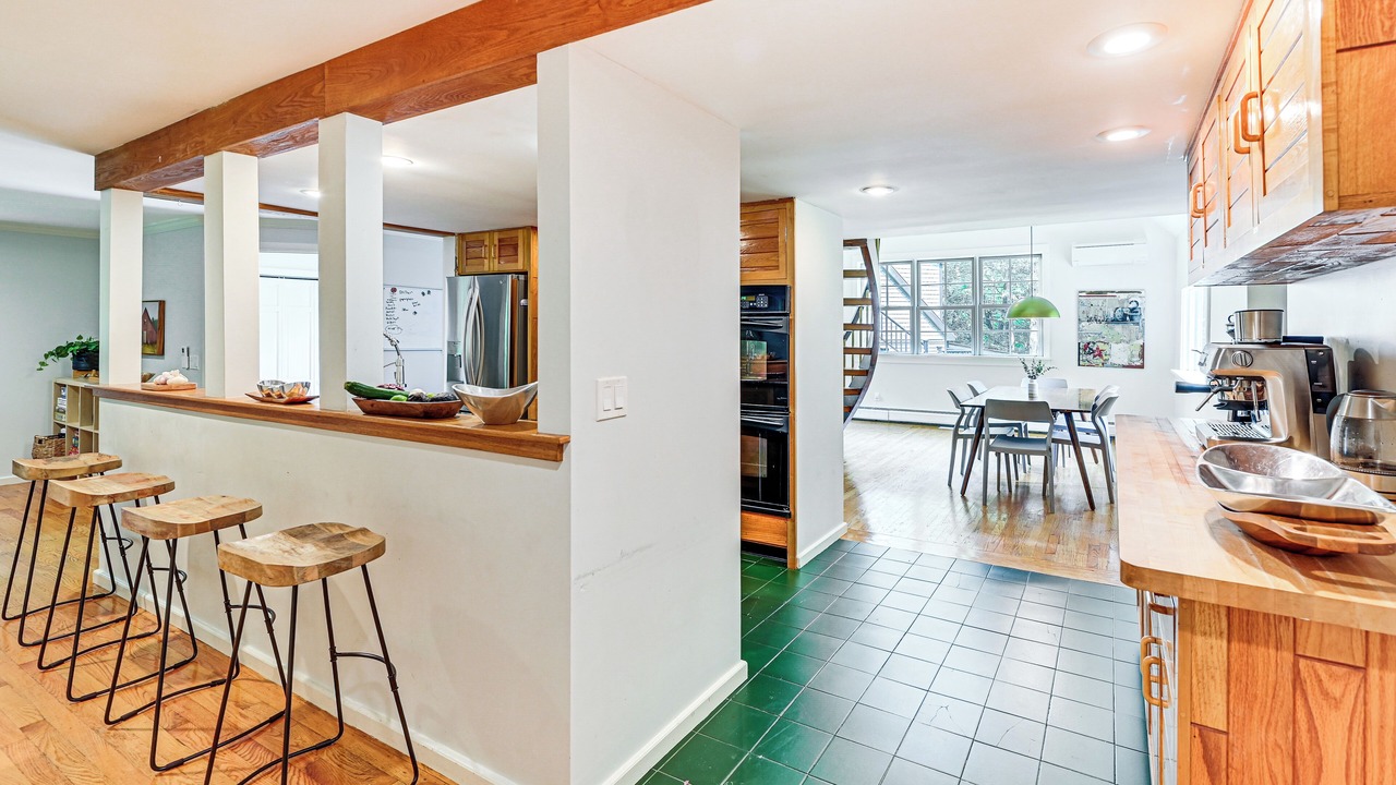 Photo of Others in Housatonic