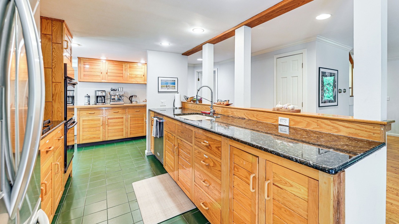 Photo of Kitchen in Housatonic