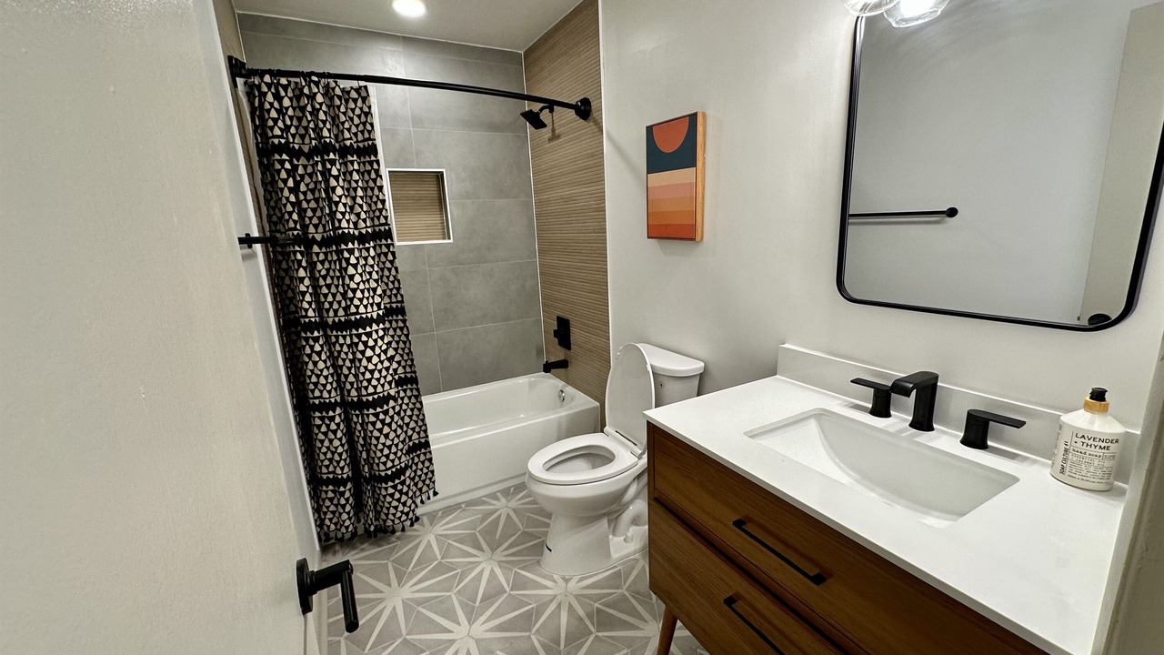 Photo of Bathroom in East Ocean View