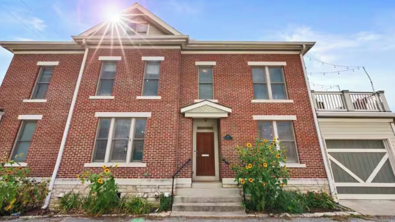 Photo of Outdoor in Victorian Village