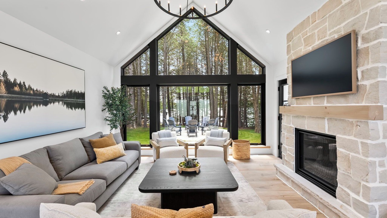 Photo of Livingroom in Markdale