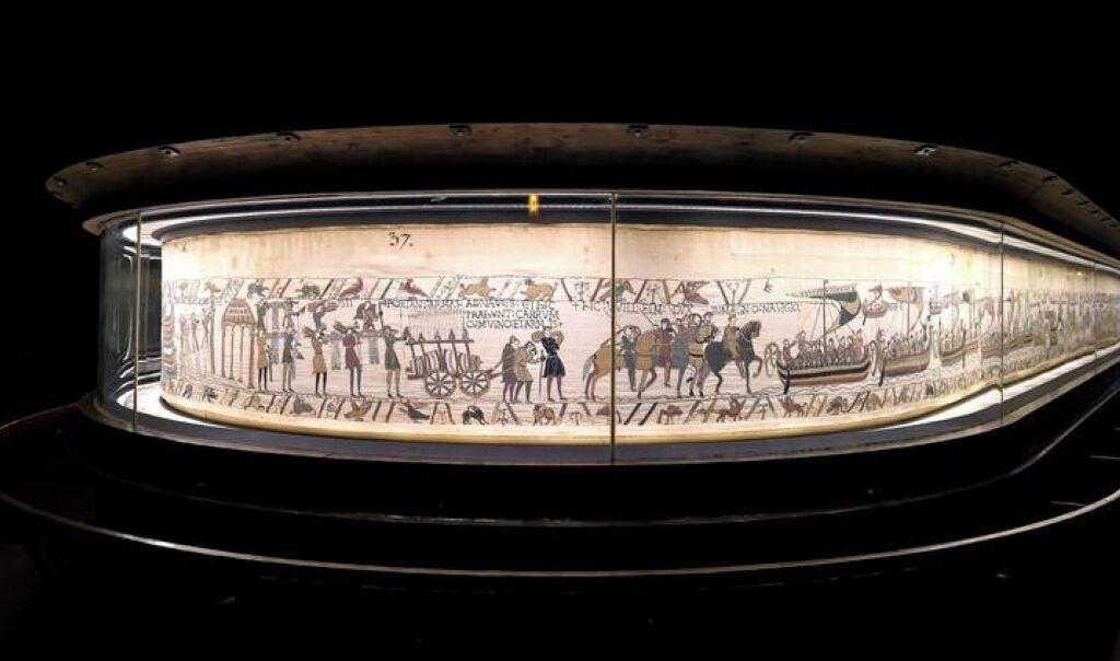 Photo of Others in Commes